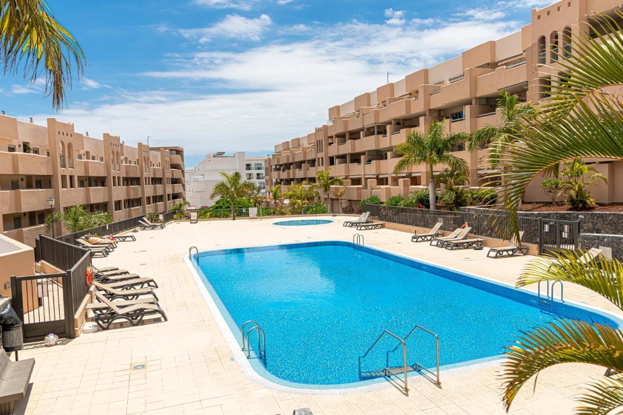 Go2Tenerife Apart'Madera Terrace, Swimming Pool & Parking Costa Adeje  Exteriör bild